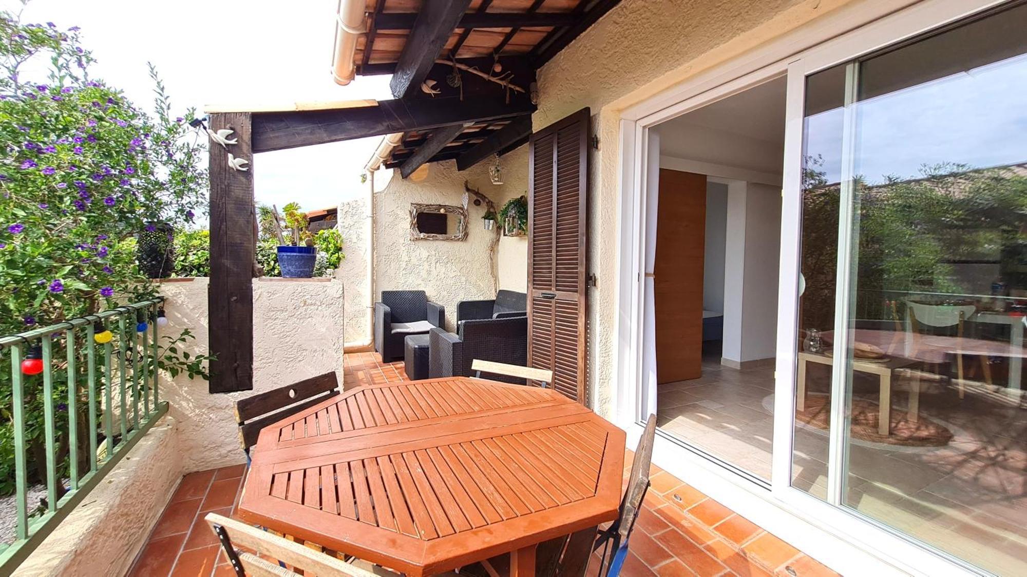 Bel Appartement Renove, Avec Terrasse Et Piscine La Croix-Valmer Exterior photo